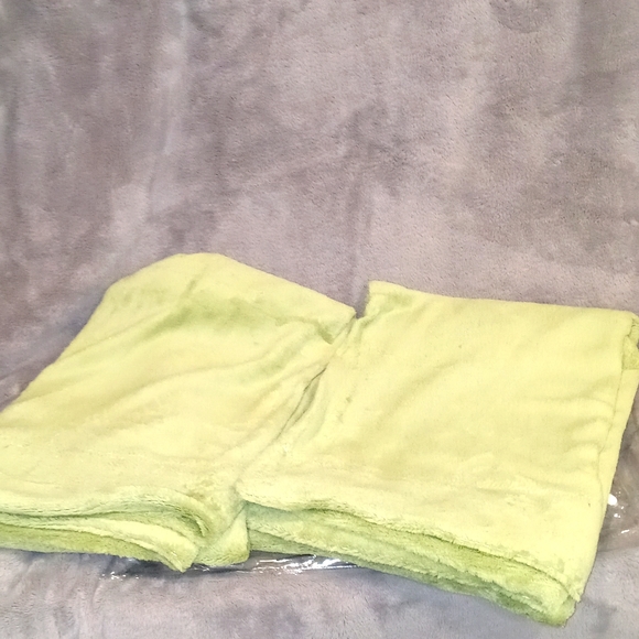 1231 Soft & Cozy 2 Piece Pillowcase Set - Picture 3 of 7